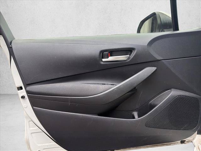 Used 2020 Toyota Corolla LE FWD image 10