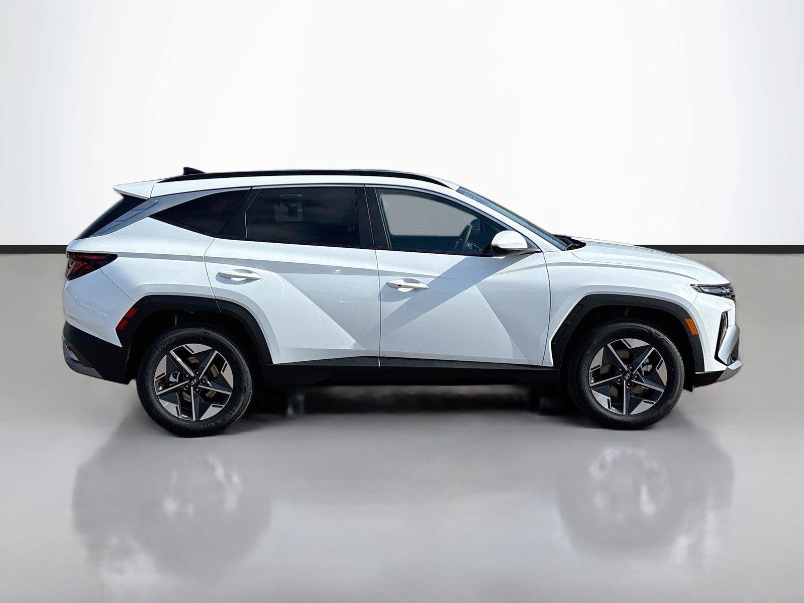 New 2026 Hyundai Tucson SEL AWD/4WD image 17