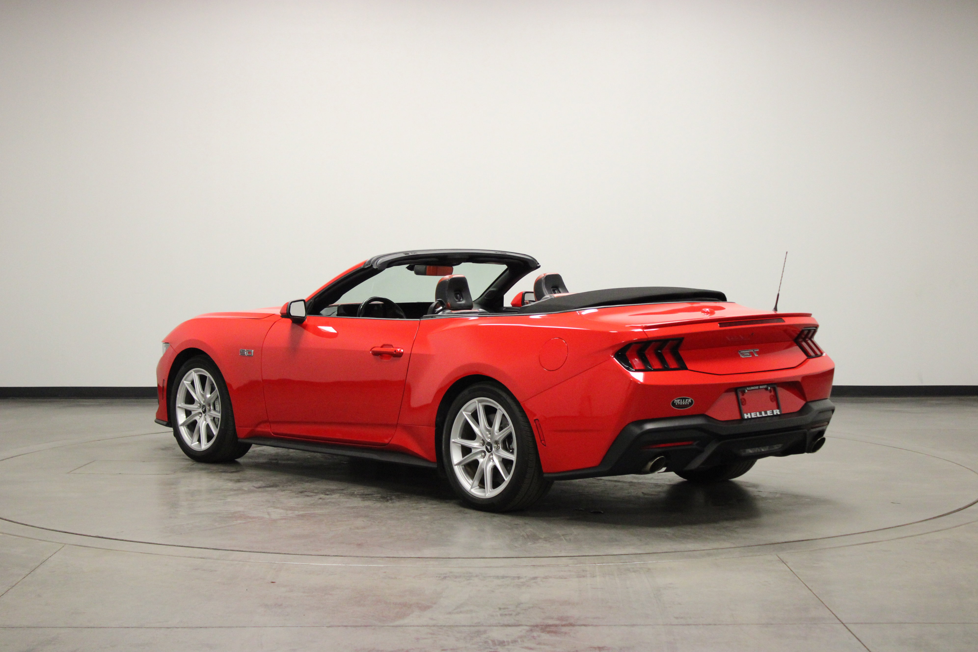 Used 2024 Ford Mustang GT Premium image 15