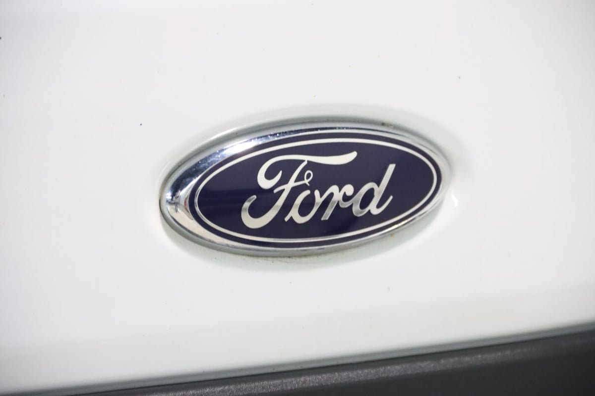 Used 2016 Ford Transit 350 XLT RWD image 13