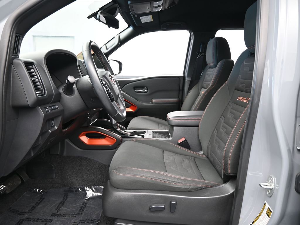 Used 2022 Nissan Frontier Pro-X image 12