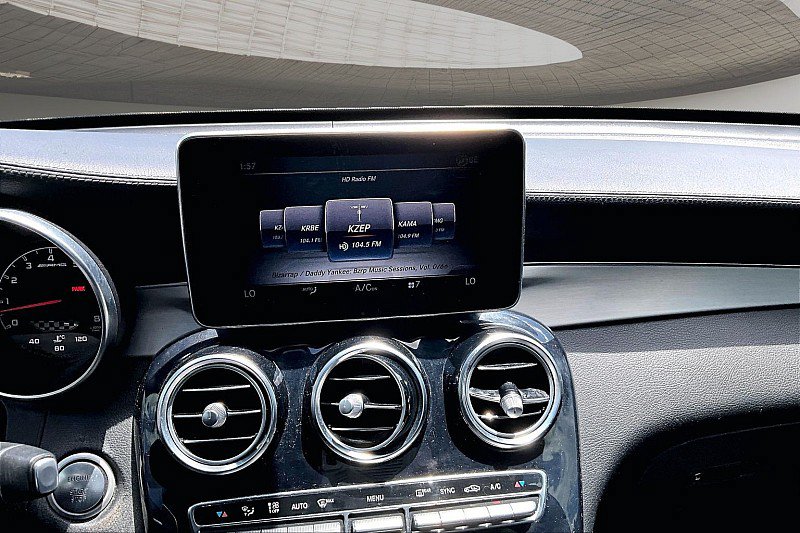 Used 2017 Mercedes-Benz GLC 43 AMG 4MATIC image 19