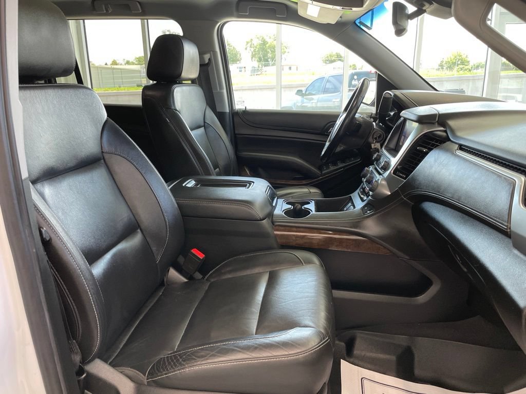 Used 2019 Chevrolet Suburban LT AWD/4WD image 23