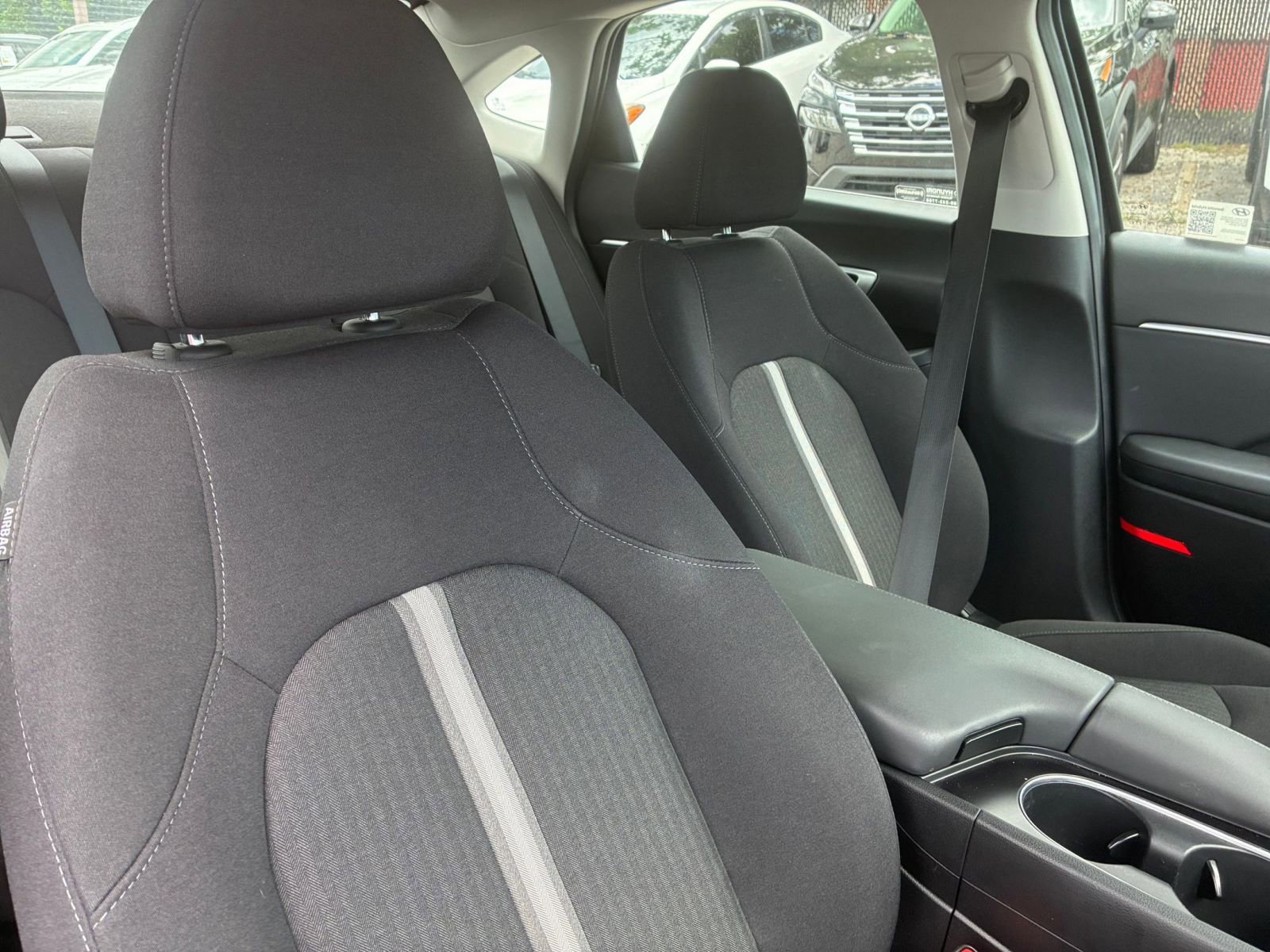 Used 2025 Hyundai Sonata SEL FWD image 31