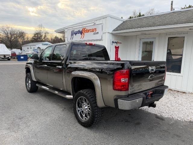 Used 2011 Chevrolet Silverado 1500 LT w/ All-Star Edition image 5