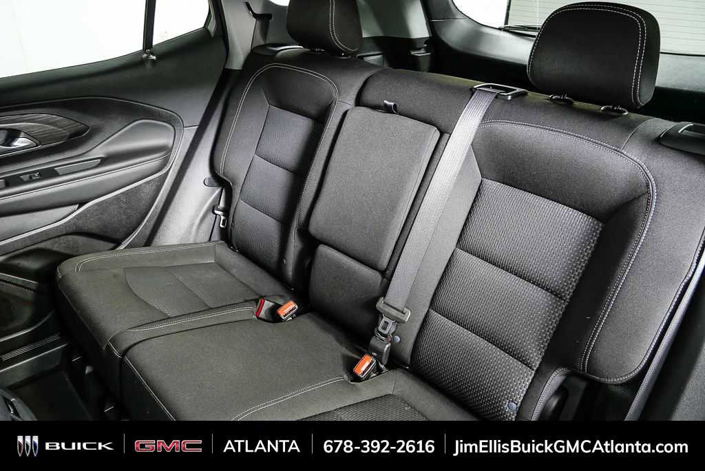 Used 2024 GMC Terrain SLE image 16