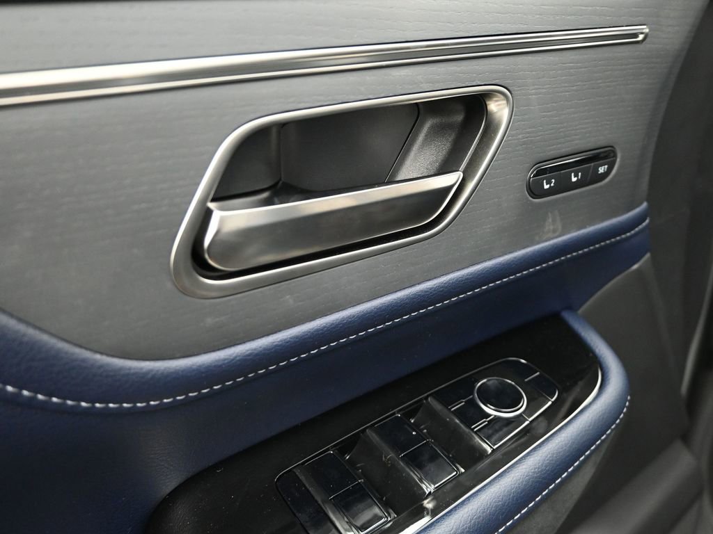 Used 2026 INFINITI QX80 4WD w/ Sport Exterior Package image 10