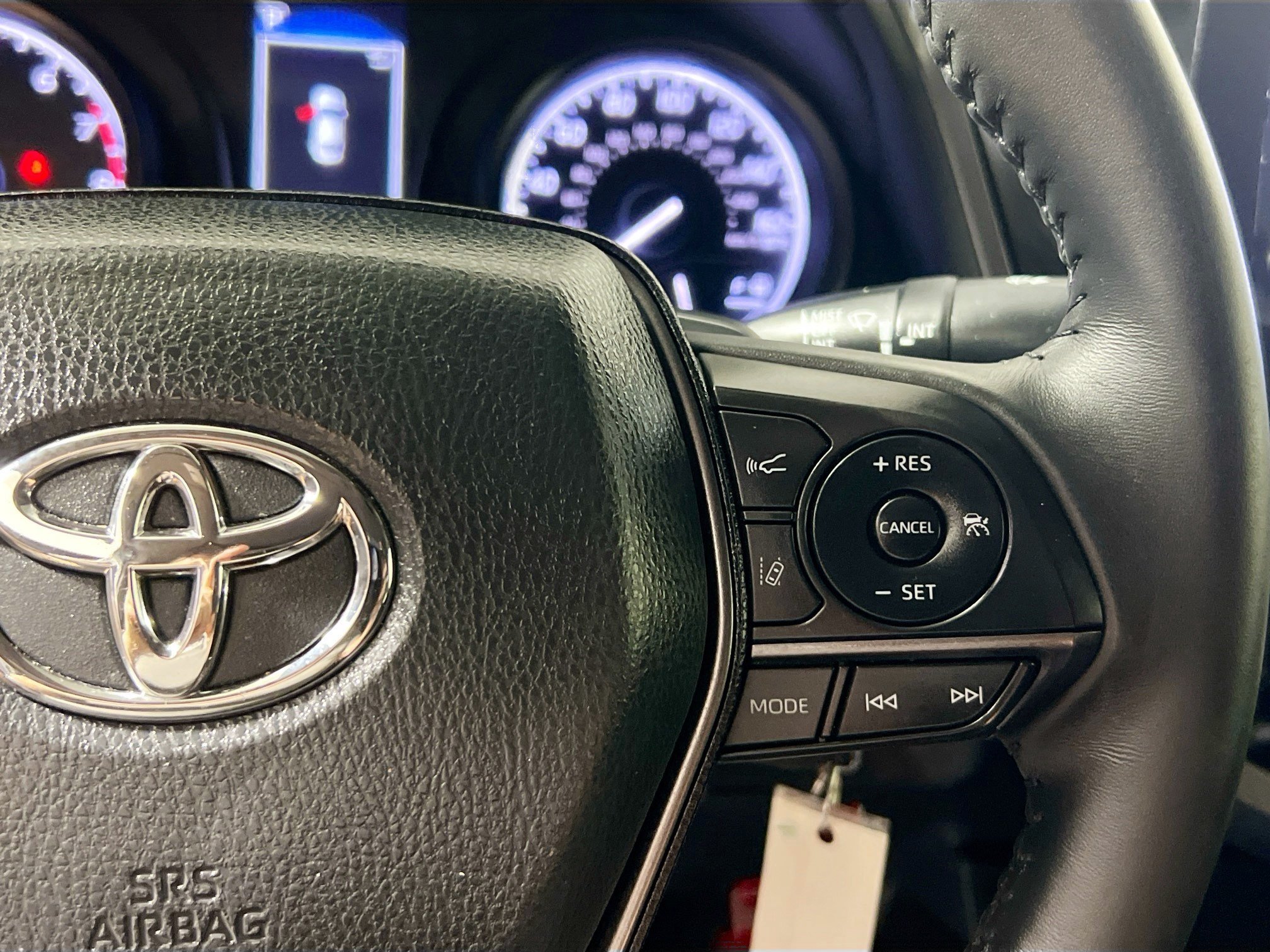 Used 2024 Toyota Camry SE FWD image 19