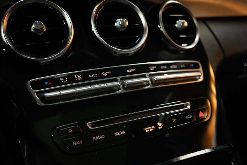 Used 2015 Mercedes-Benz C 300 4MATIC Sedan image 20