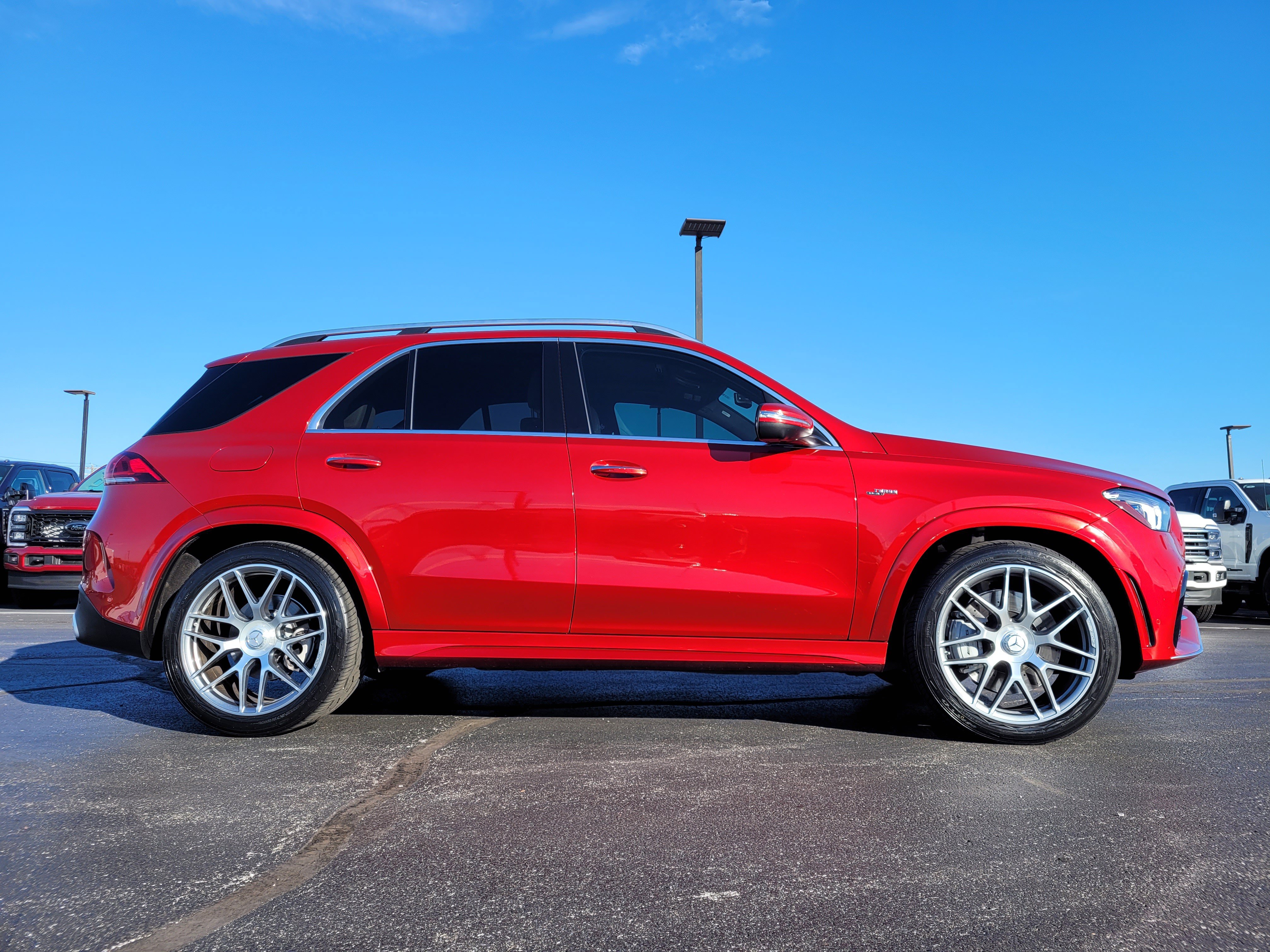 Used 2023 Mercedes-Benz GLE 53 AMG 4MATIC image 2