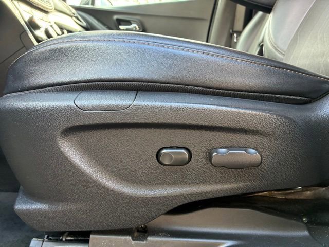 Used 2021 Chevrolet Trax LT w/ Driver Confidence Package AWD/4WD image 12