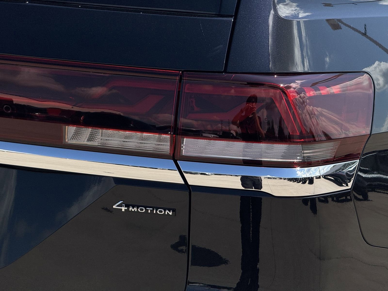 New 2026 Volkswagen Atlas SEL Premium R-Line AWD/4WD image 14