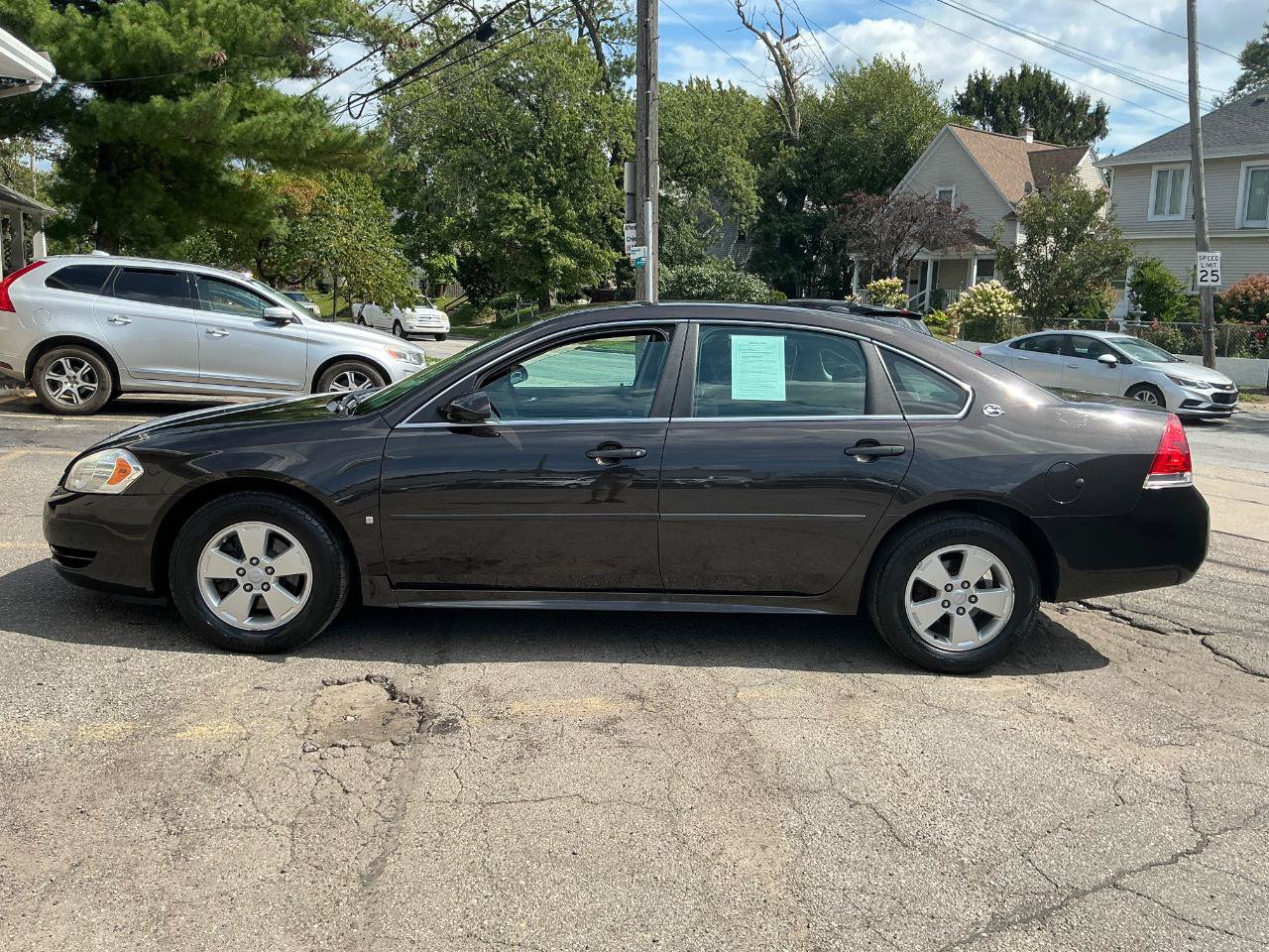 Used 2009 Chevrolet Impala LT FWD image 7