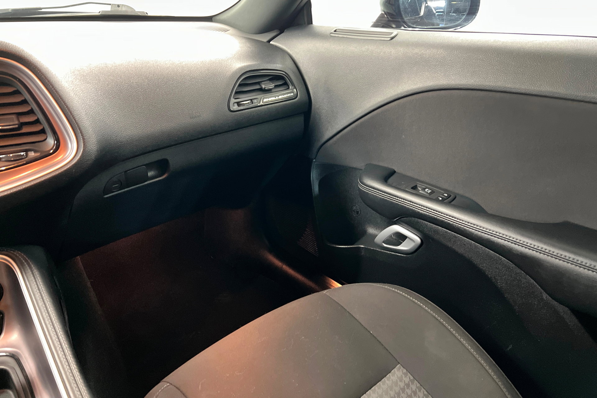 Certified 2022 Dodge Challenger R/T image 10