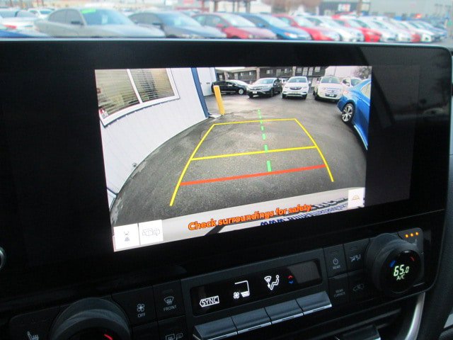 Used 2025 Toyota Grand Highlander AWD image 18