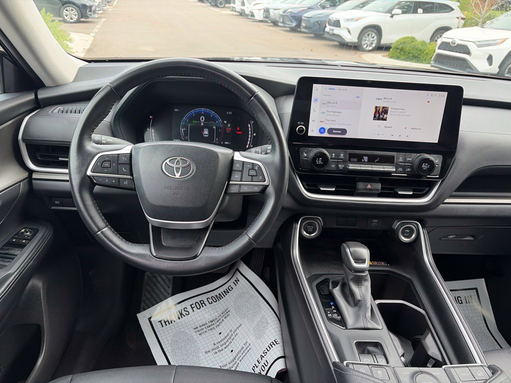 Used 2025 Toyota Grand Highlander AWD image 20