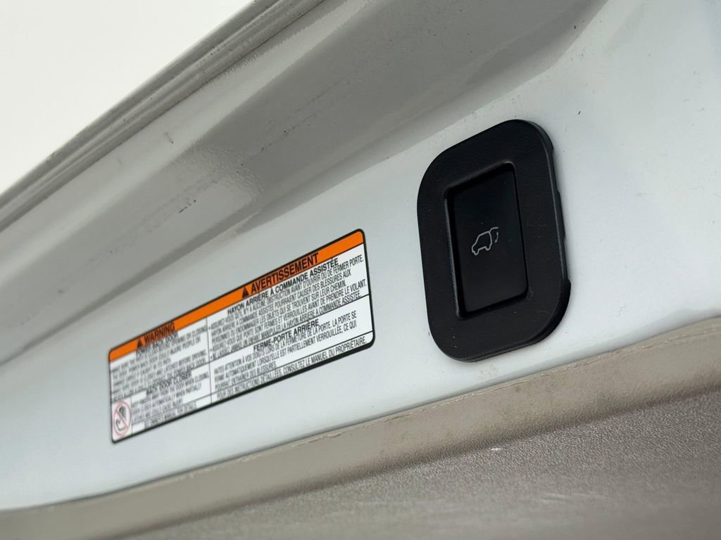 Certified 2017 Toyota Sienna Limited Premium AWD/4WD image 32