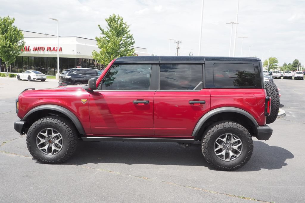 Used 2025 Ford Bronco Badlands AWD/4WD image 4