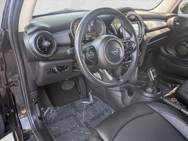 Used 2021 MINI Cooper 2-Door Hardtop w/ 6.5" Touchscreen Package FWD image 10