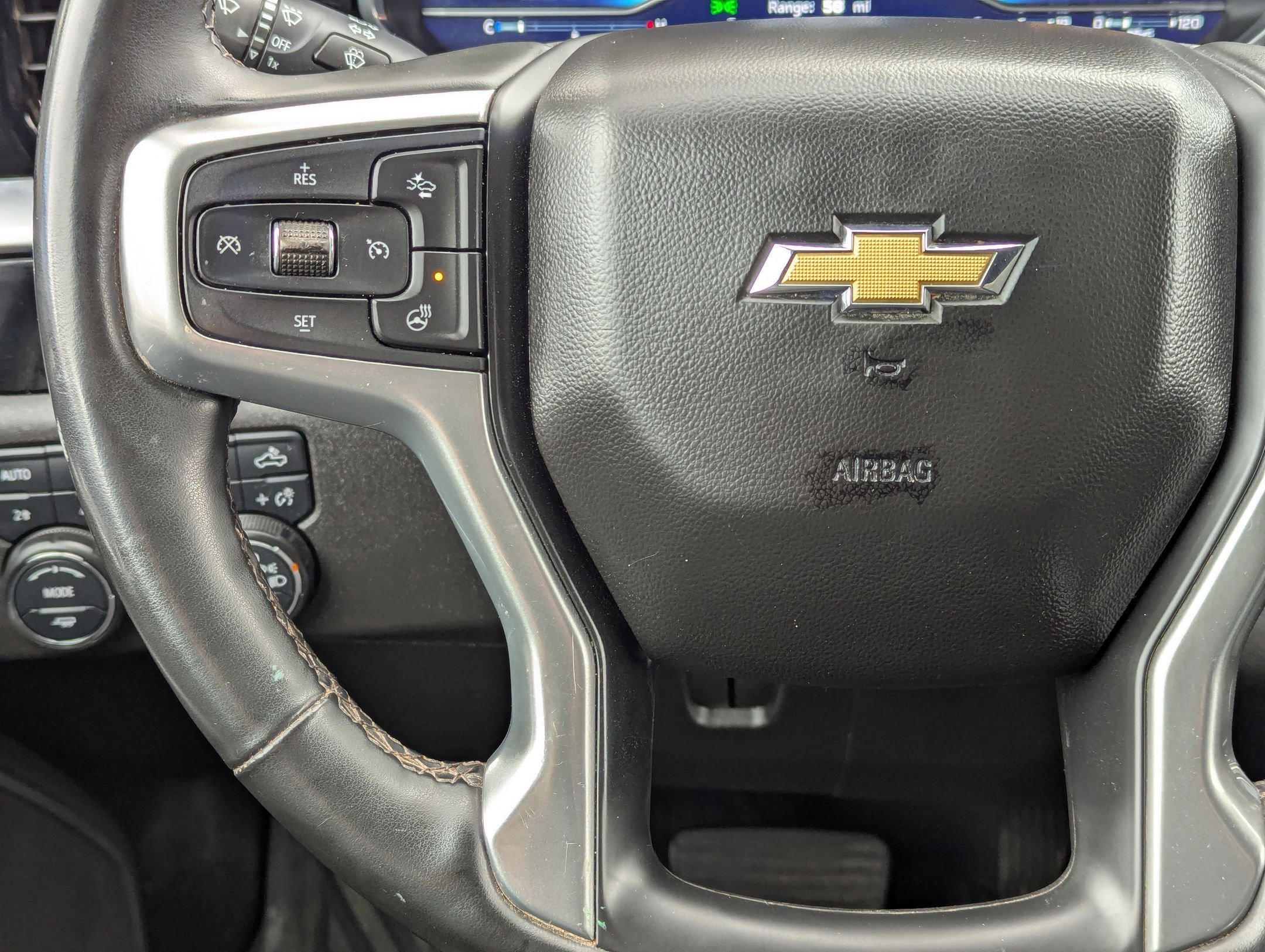 Used 2024 Chevrolet Silverado 2500 LT w/ Safety Package image 21