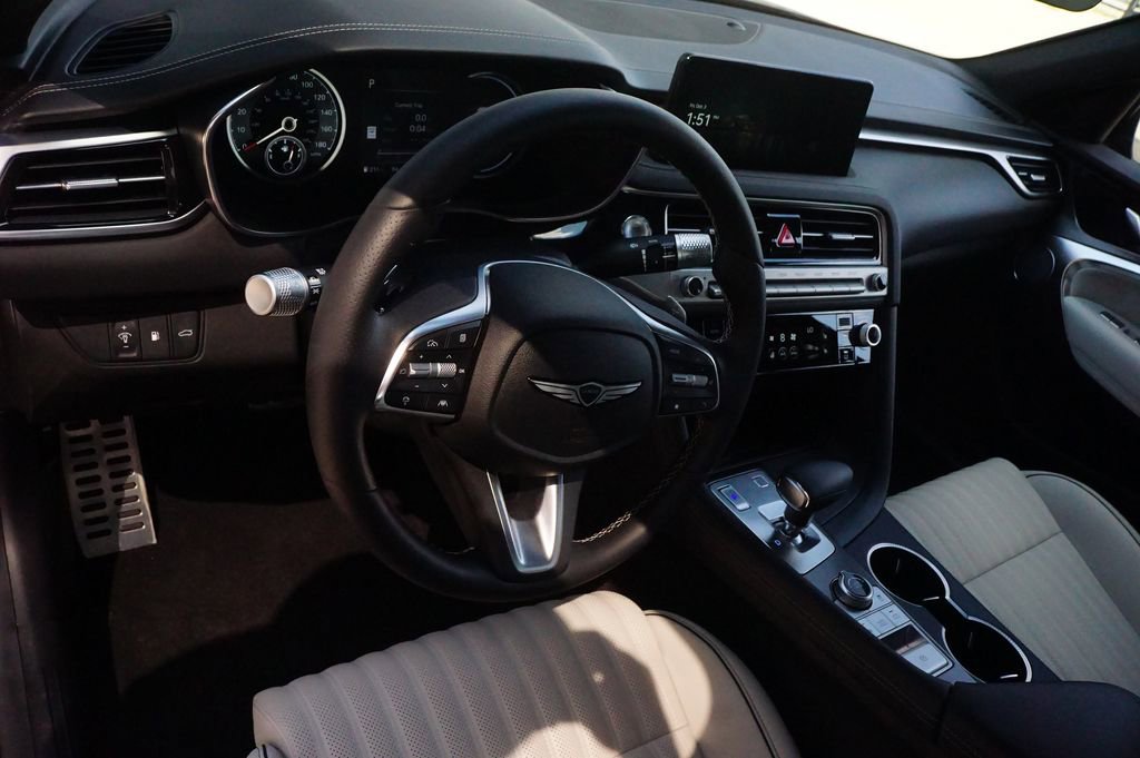 Certified 2026 Genesis G70 3.3T Sport Prestige image 18