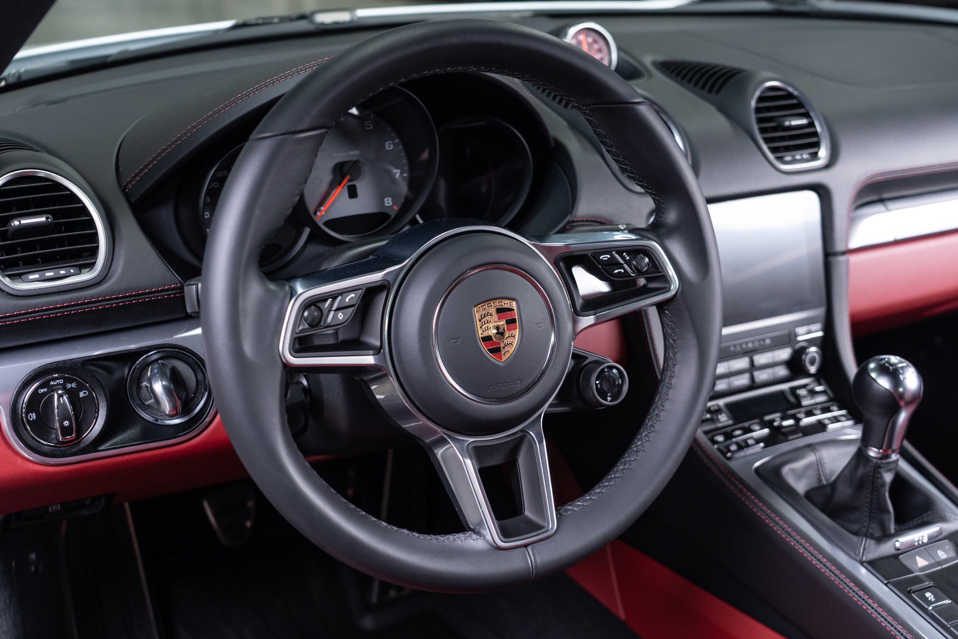 Used 2024 Porsche 718 Cayman S image 55