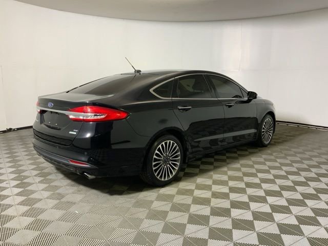 Used 2017 Ford Fusion SE w/ Equipment Group 202A FWD image 6