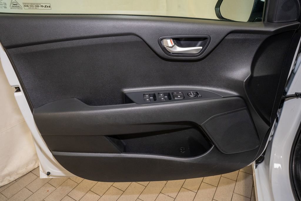 Used 2023 Kia Rio S image 11