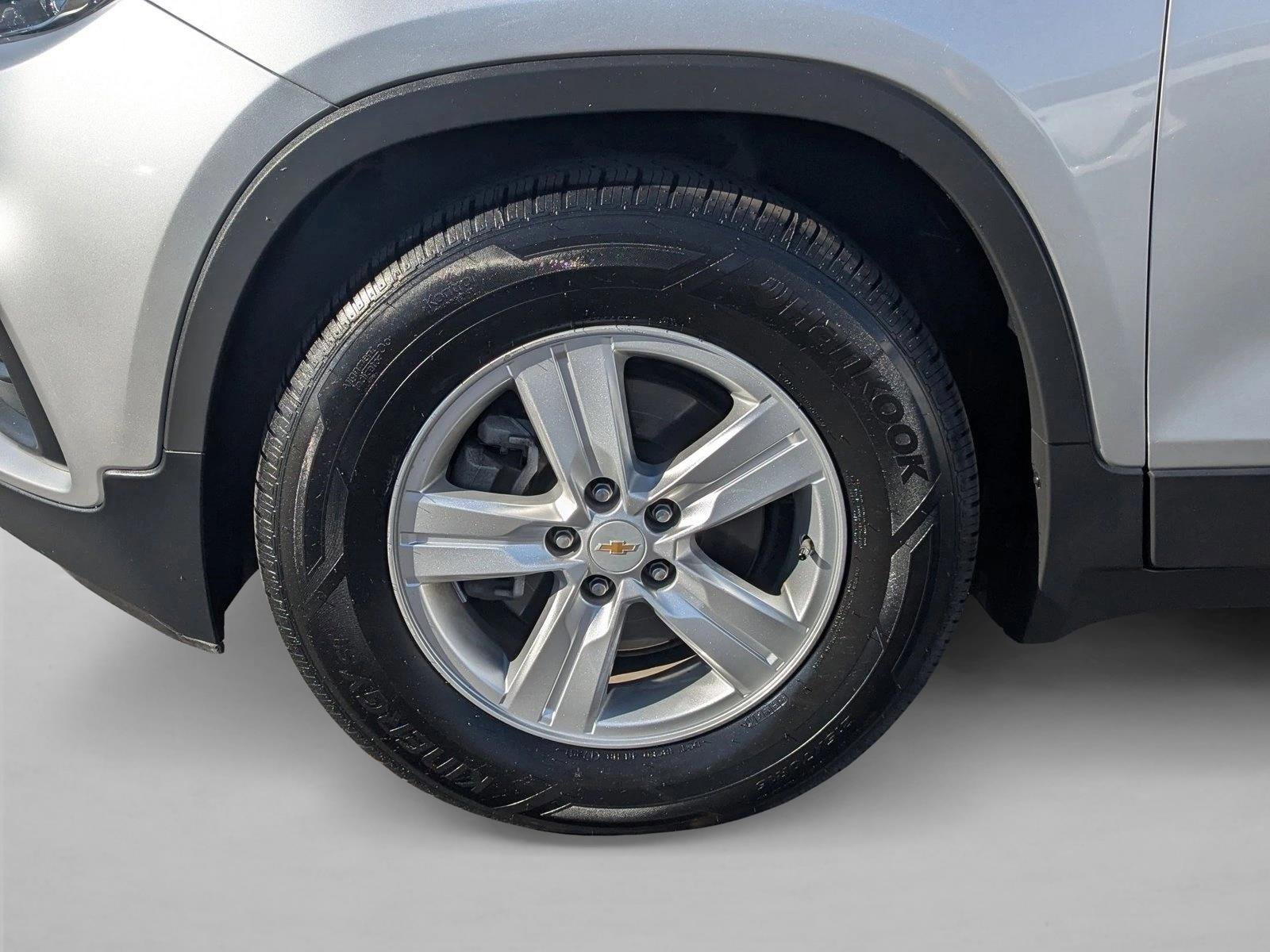 Used 2020 Chevrolet Trax LS w/ Tint and Cruise Package FWD image 23