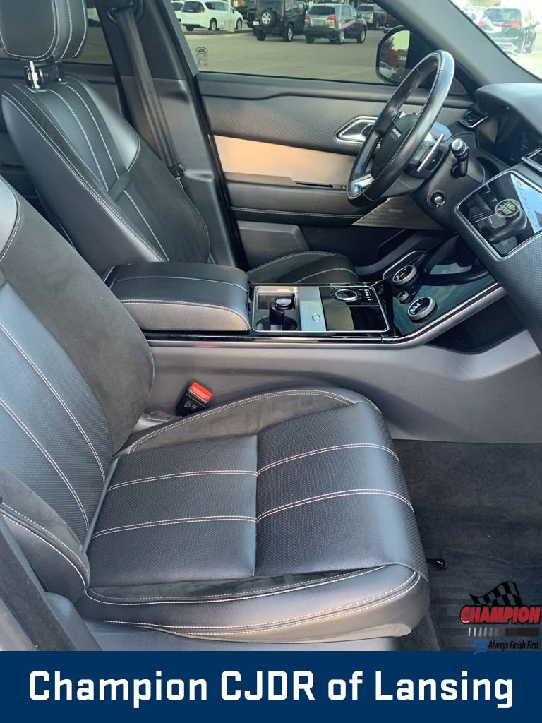 Used 2018 Land Rover Range Rover Velar R-Dynamic SE image 17