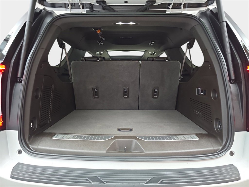 Used 2022 GMC Yukon XL Denali image 16