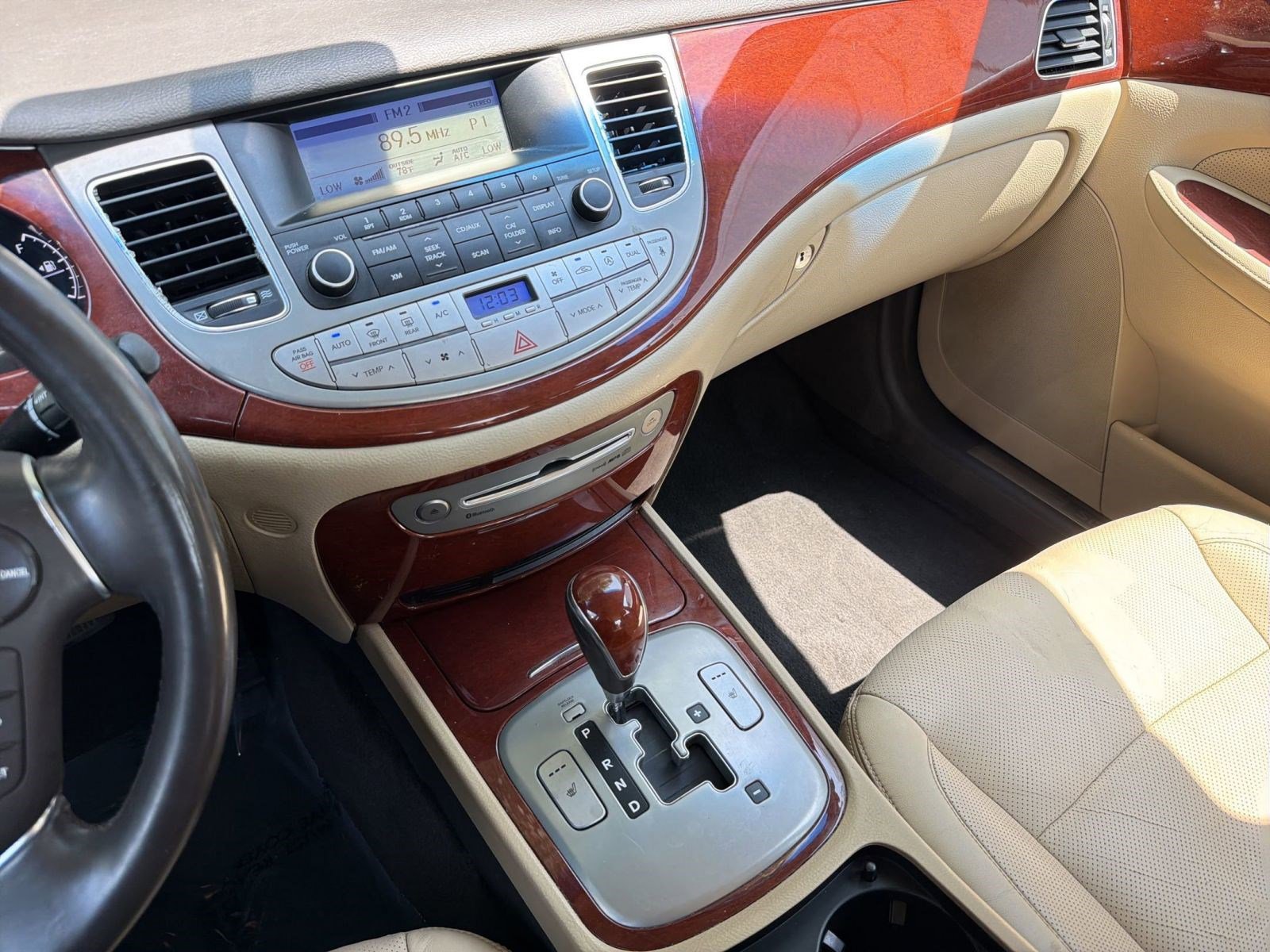 Used 2012 Hyundai Genesis 3.8 RWD image 25