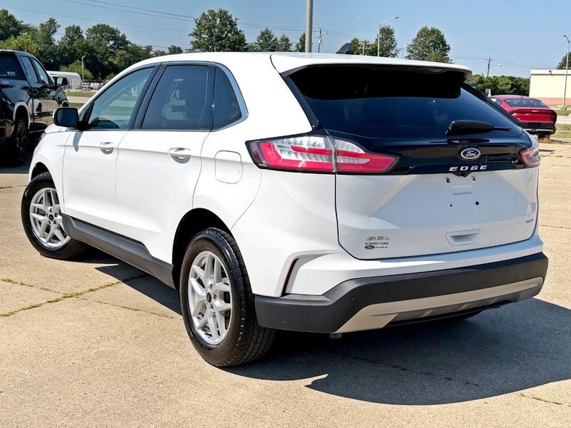 Used 2024 Ford Edge SEL w/ Convenience Package AWD/4WD image 5
