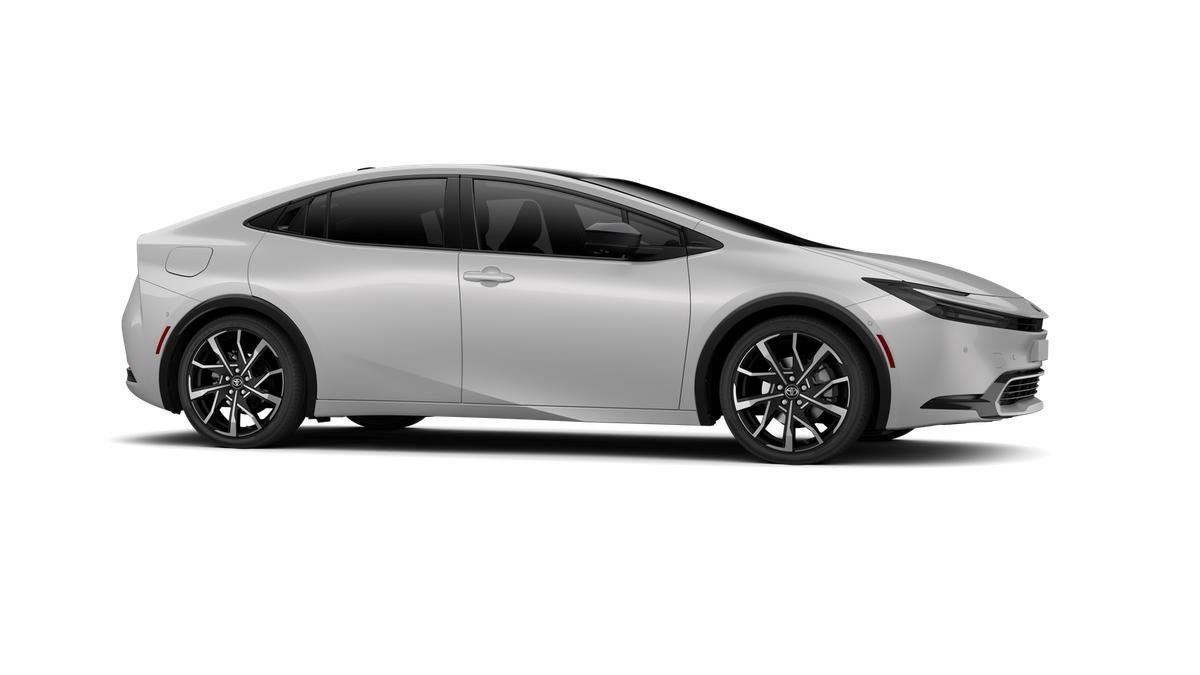 New 2026 Toyota Prius Plug-In Hybrid FWD image 13
