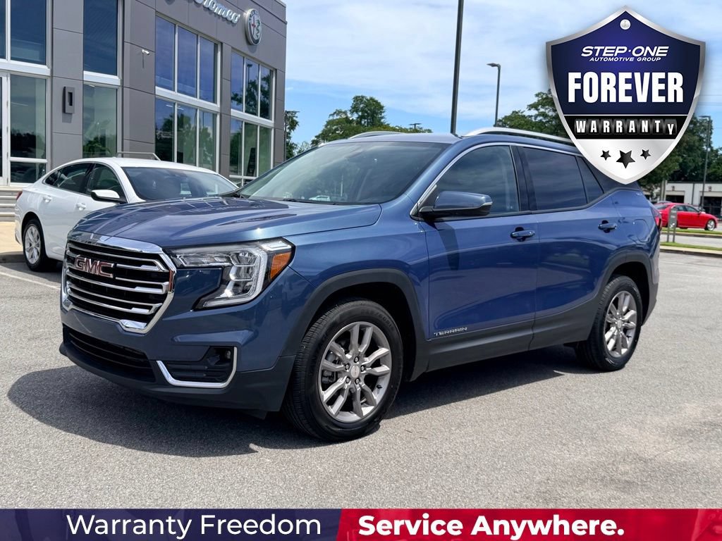 Used 2024 GMC Terrain SLT AWD/4WD image 2