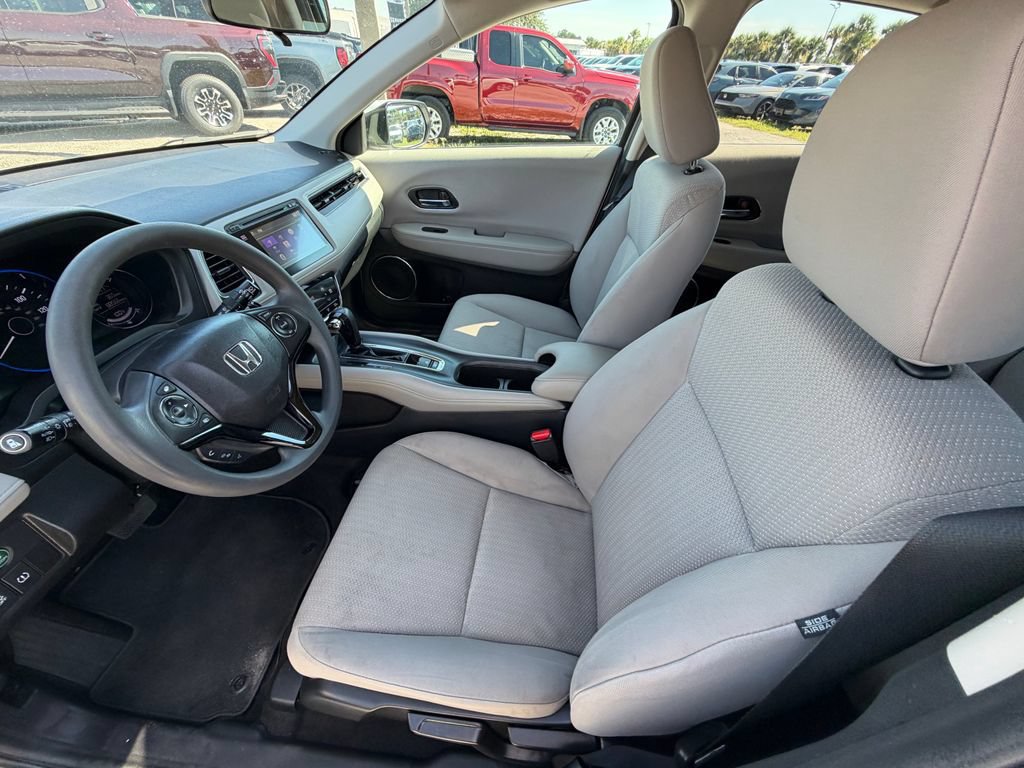 Used 2017 Honda HR-V EX image 17