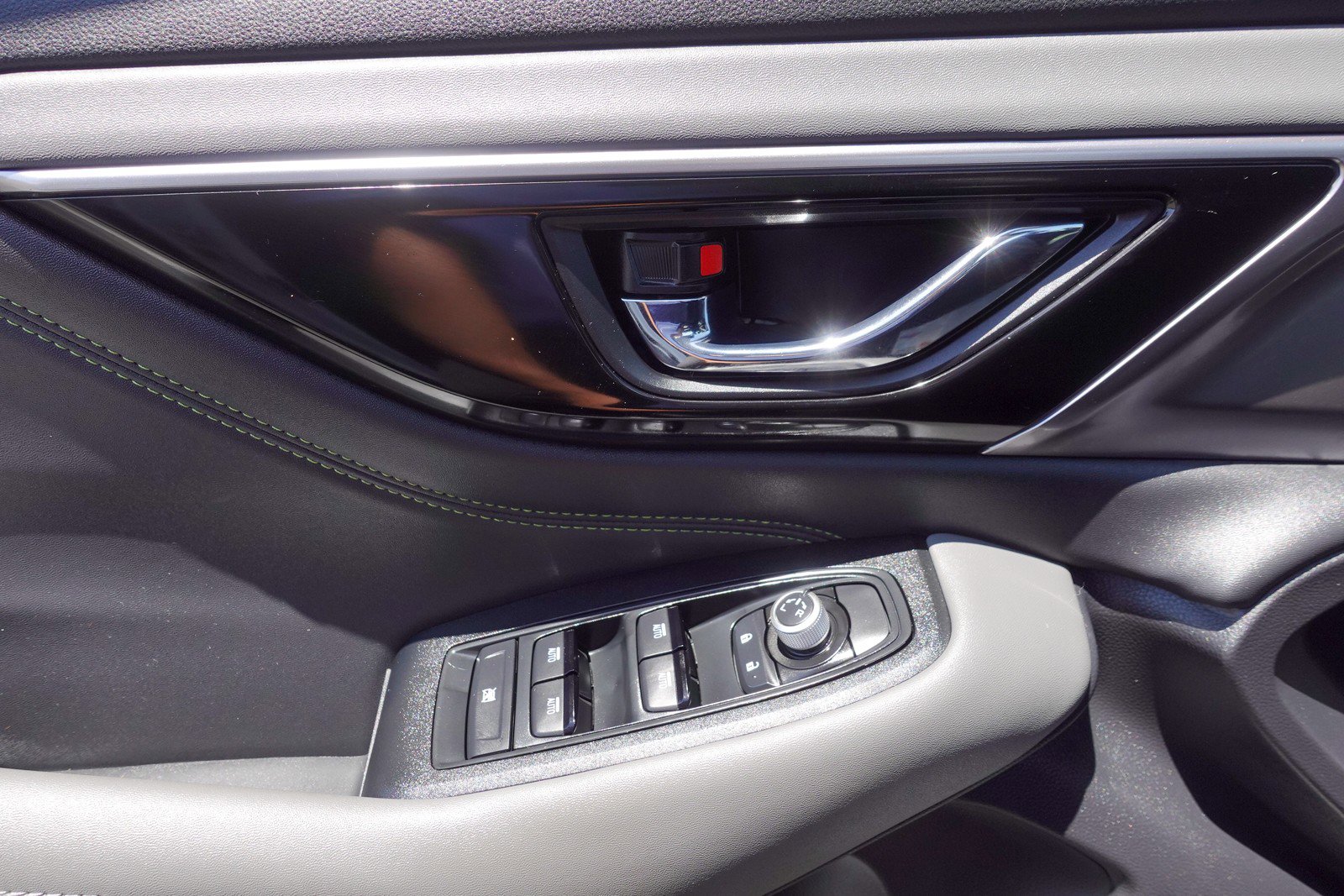 Certified 2025 Subaru Outback Onyx Edition AWD/4WD image 11