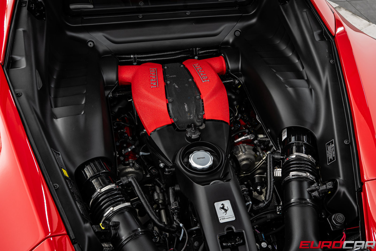 Used 2021 Ferrari F8 Tributo RWD image 23
