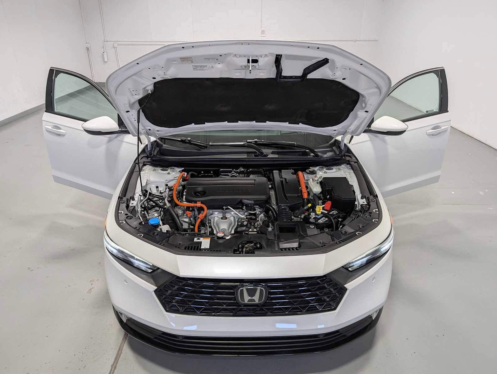 Used 2023 Honda Accord Touring image 13