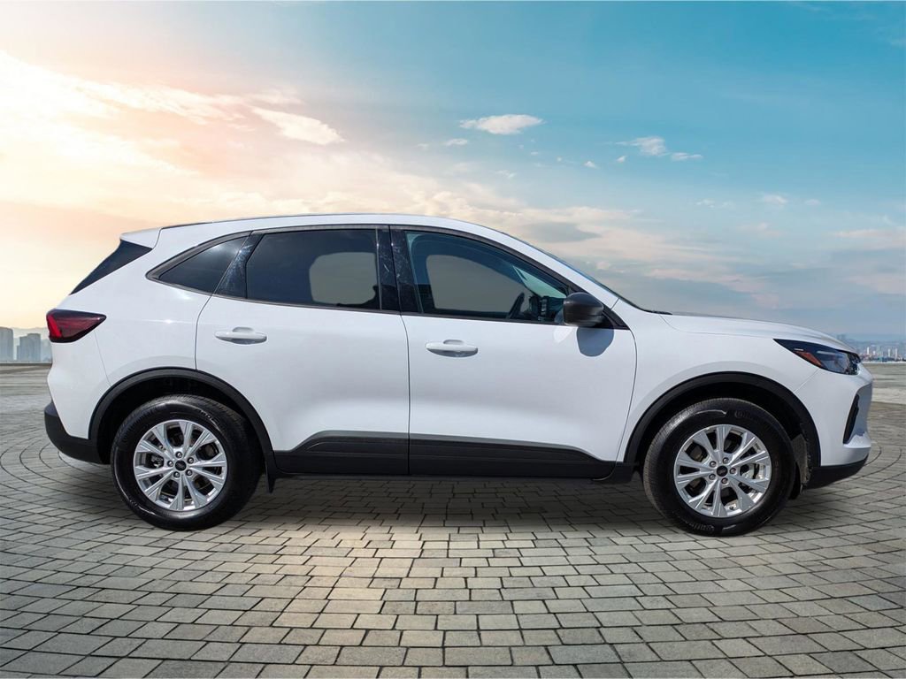 Used 2025 Ford Escape Active AWD/4WD image 4