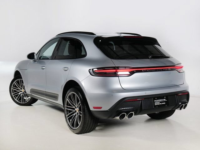 Certified 2026 Porsche Macan AWD/4WD image 3