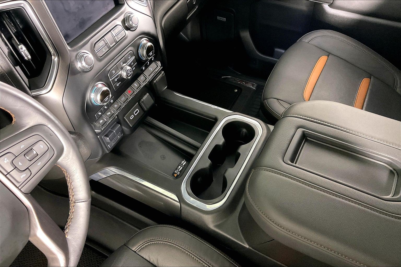 Used 2021 GMC Sierra 1500 AT4 w/ AT4 Premium Package AWD/4WD image 13