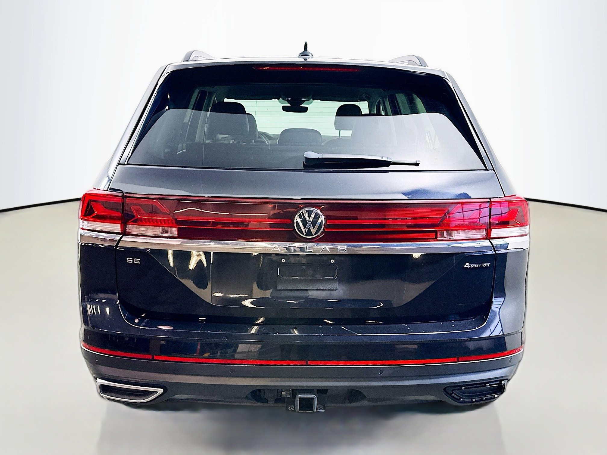 Used 2024 Volkswagen Atlas SE image 6