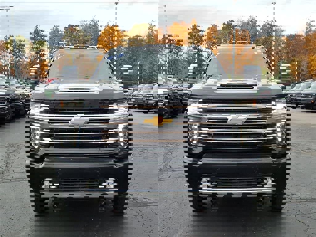 Used 2021 Chevrolet Silverado 3500 High Country w/ LPO, Hitch Package image 2