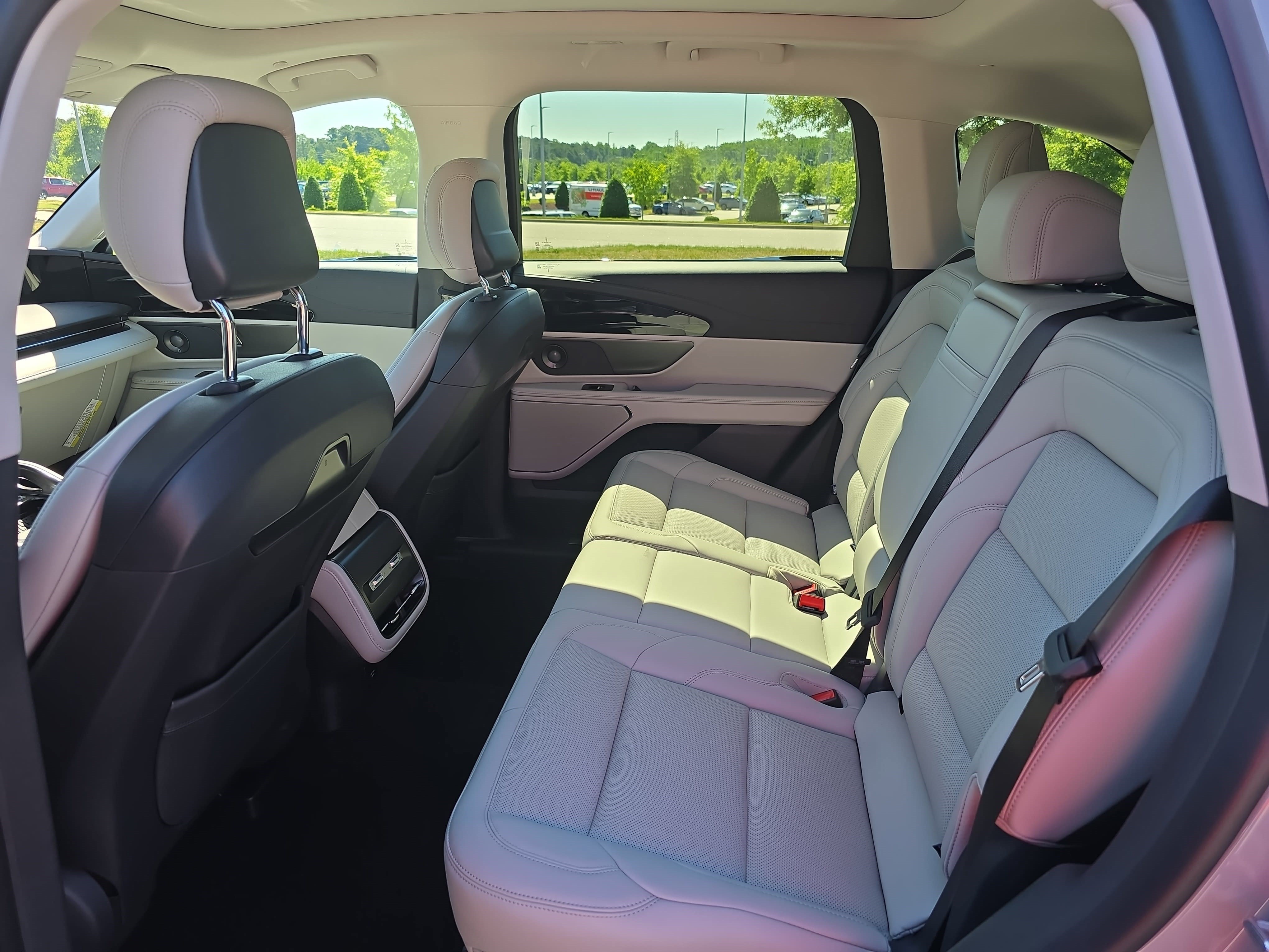 New 2026 Lincoln Nautilus Premier w/ Equipment Group 102A AWD/4WD image 14
