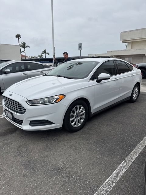 Used 2016 Ford Fusion S FWD image 4