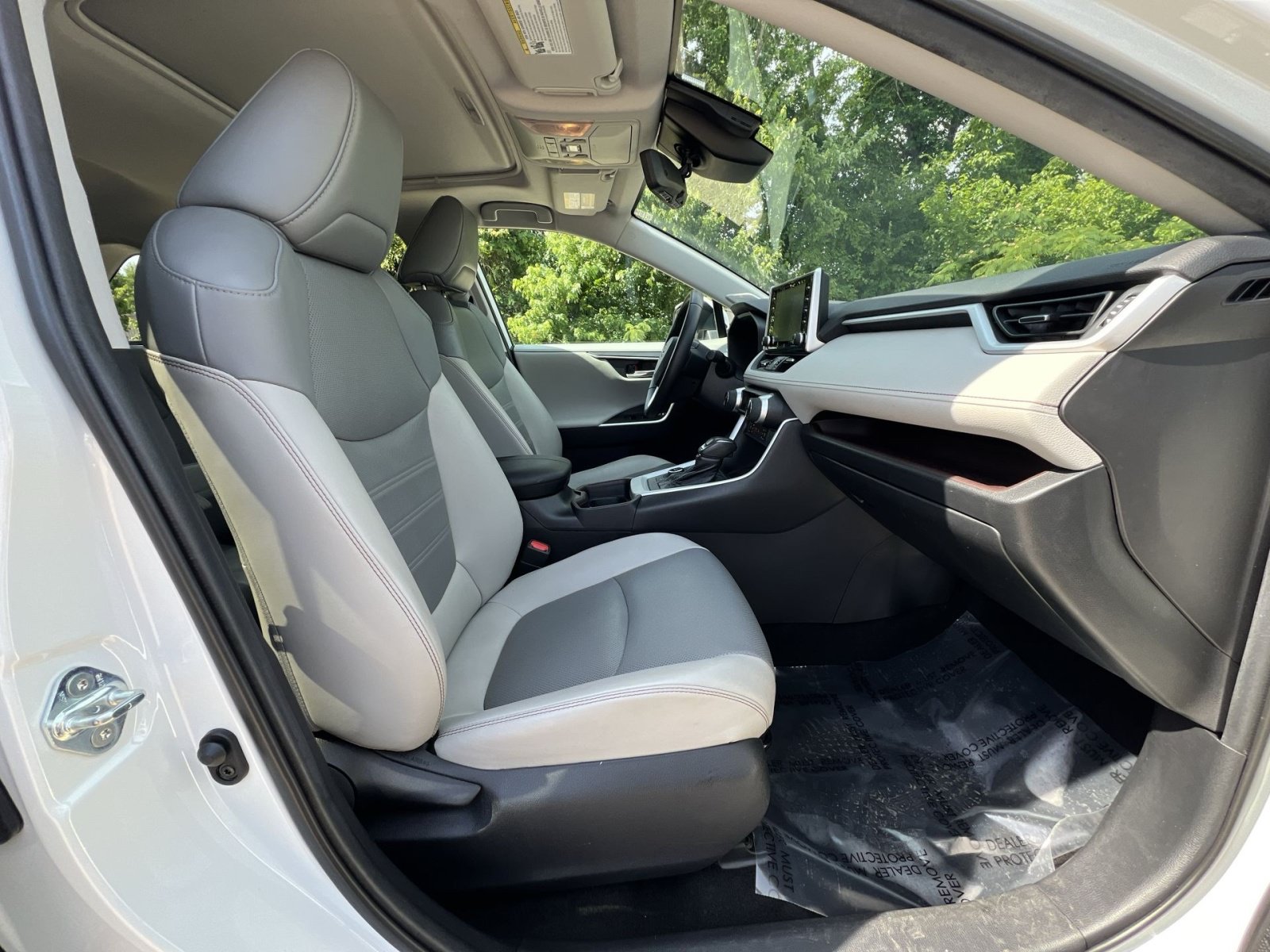 Used 2020 Toyota RAV4 Limited AWD/4WD image 46