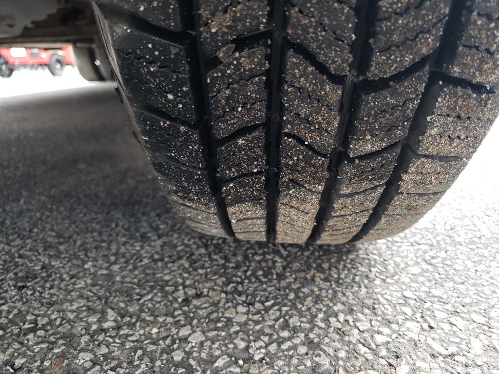 Used 2015 Ford E-350 and Econoline 350 Super Duty image 32