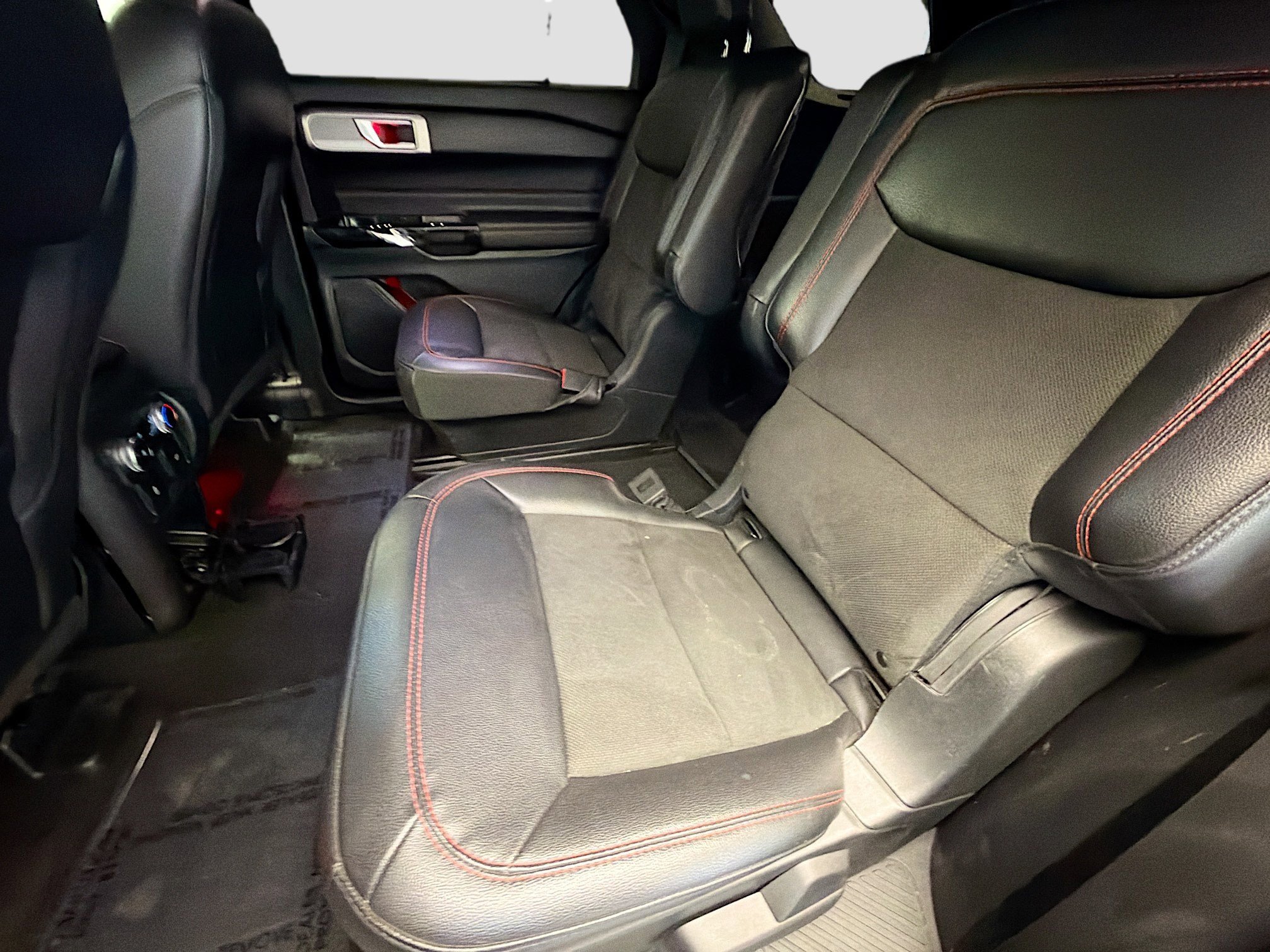 Used 2023 Ford Explorer ST-Line w/ Class IV Trailer Tow Package image 13