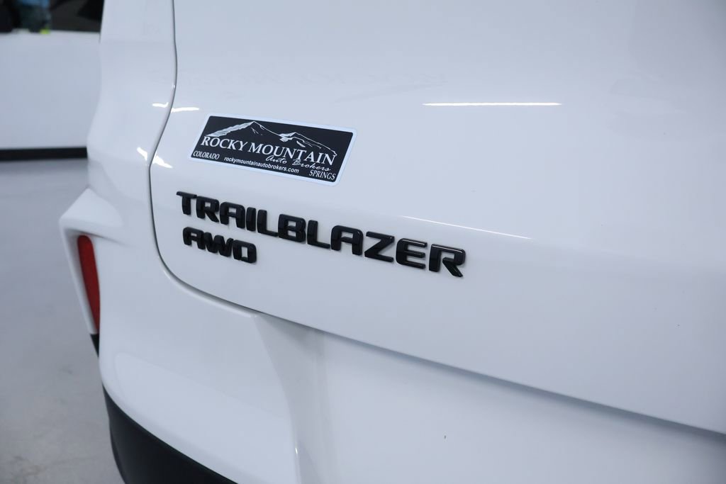 Used 2023 Chevrolet TrailBlazer RS image 10